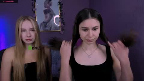 Snapshot of flora_ri chatting on 01.10.26 just ask me online show from 01.10.26