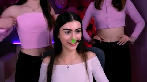 Snapshot of flora_ri chatting on 02.15.26 just ask me online show from 02.15.26