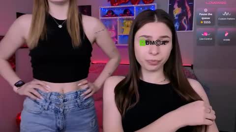 Snapshot of flora_ri chatting on 03.12.26 just ask me online show from 03.12.26