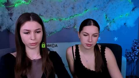 Snapshot of flora_ri chatting on 03.26.26 just ask me online show from 03.26.26