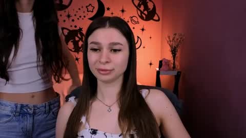 Snapshot of flora_ri chatting on 04.10.26 just ask me online show from 04.10.26