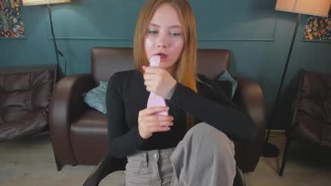Snapshot of floralarsson chatting on 06.11.26 hey there guys im Flora no not the one from WInx. But I love magical stuff and especially I love nature. I dont know I thin online show from 06.11.26
