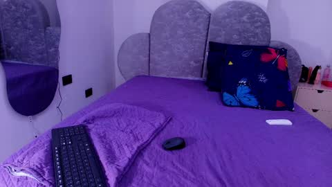 Snapshot of flordecayena_ chatting on 05.27.26 Flordecayena online show from 05.27.26