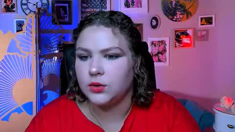 Snapshot of florenceanderson_ chatting on 09.22.25 florenceanderson_ online show from 09.22.25