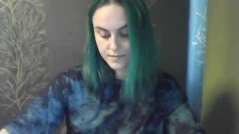 Snapshot of flower_bluee chatting on 04.21.26 Ambika 3 online show from 04.21.26
