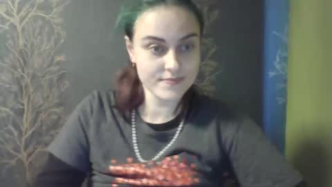 Snapshot of flower_bluee chatting on 04.23.26 Ambika 3 online show from 04.23.26