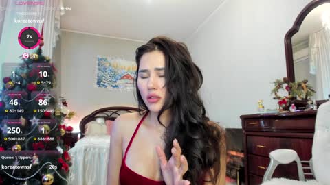 Snapshot of flower_nicole chatting on 12.23.24 Nicole online show from 12.23.24