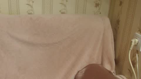 say meow and send tip  online show from 12.20.25