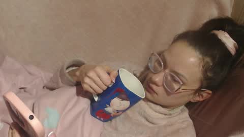 Snapshot of flowercandydoll chatting on 03.02.26 say meow and send tip online show from 03.02.26
