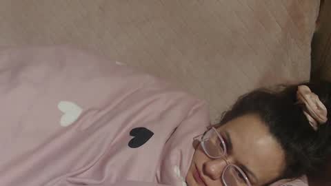 Snapshot of flowercandydoll chatting on 03.30.26 say meow and send tip online show from 03.30.26