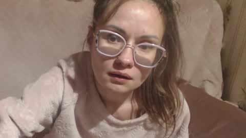 Snapshot of flowercandydoll chatting on 04.12.26 say meow and send tip online show from 04.12.26