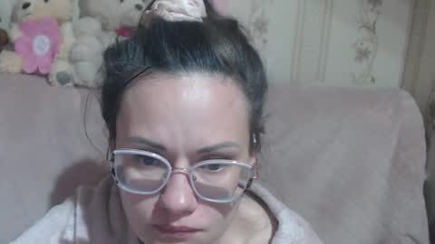 Snapshot of flowercandydoll chatting on 04.16.26 say meow and send tip online show from 04.16.26