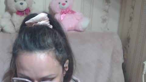 Snapshot of flowercandydoll chatting on 04.17.26 say meow and send tip online show from 04.17.26