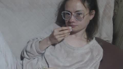 Snapshot of flowercandydoll chatting on 04.22.26 say meow and send tip online show from 04.22.26