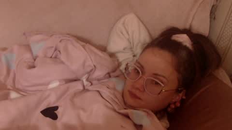 Snapshot of flowercandydoll chatting on 04.30.26 say meow and send tip online show from 04.30.26