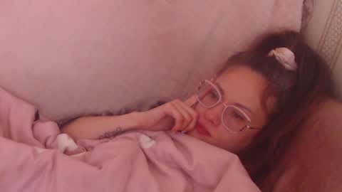 Snapshot of flowercandydoll13 chatting on 04.30.26 say meow and send tip online show from 04.30.26