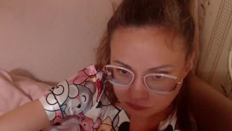 Snapshot of flowercandydoll13 chatting on 05.13.26 say meow and send tip online show from 05.13.26