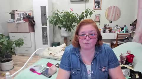 Flowerlower online show from 11.03.25