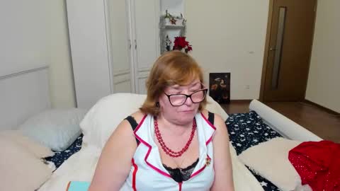 Flowerlower online show from 01.05.26