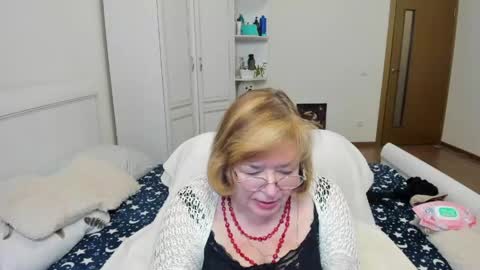 Snapshot of flowerlover8 chatting on 05.03.26 Flowerlower online show from 05.03.26