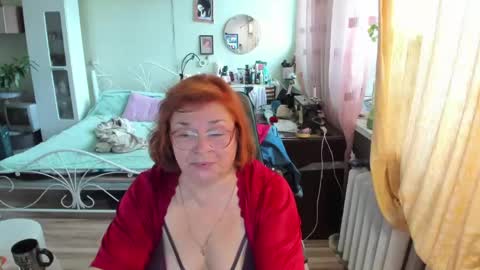 Snapshot of flowerlover8 chatting on 05.17.26 Flowerlower online show from 05.17.26