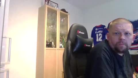 Snapshot of fluffy_espen chatting on 06.09.26 fluffy_espen online show from 06.09.26