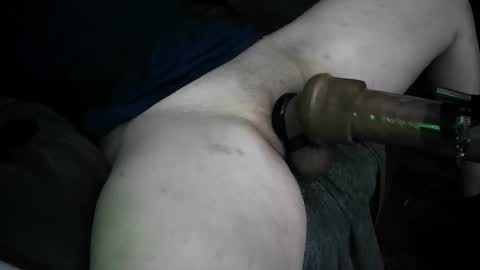 fluffyopillow online show from 10.24.25