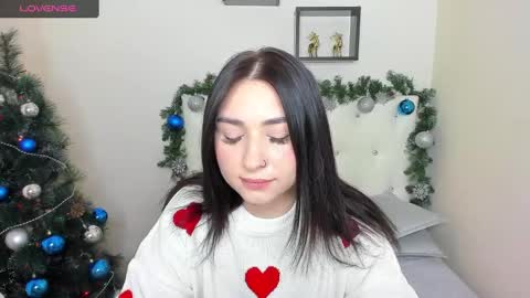 Snapshot of flufyfoxx chatting on 12.15.24 Lina online show from 12.15.24