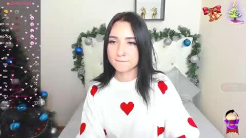 Snapshot of flufyfoxx chatting on 12.25.24 Lina online show from 12.25.24