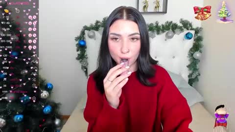 Snapshot of flufyfoxx chatting on 01.08.25 Lina online show from 01.08.25