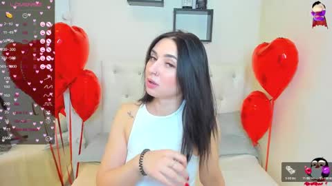 Snapshot of flufyfoxx chatting on 02.13.25 Lina online show from 02.13.25