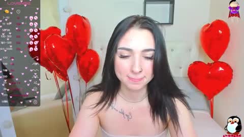 Snapshot of flufyfoxx chatting on 02.14.25 Lina online show from 02.14.25