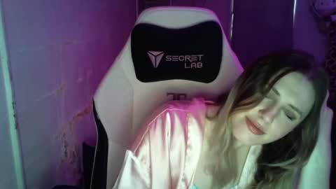 Flux online show from 11.05.25