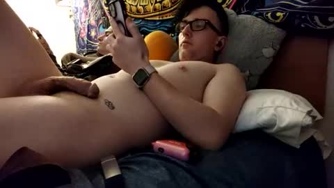 Snapshot of flypanda26 chatting on 03.20.26 Femboyhunglikeahorse online show from 03.20.26