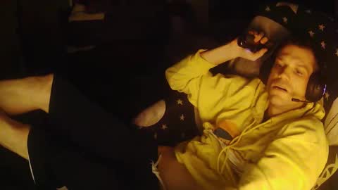 Snapshot of followthewhiterabbittail chatting on 10.31.25 Have fun remembering u online show from 10.31.25