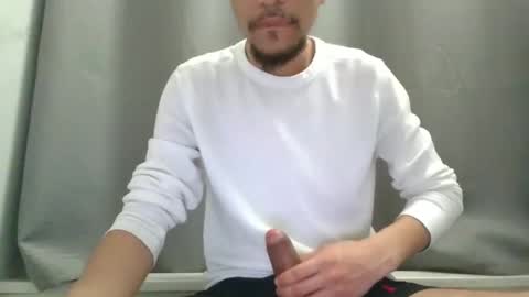 Snapshot of foodyloves126 chatting on 02.05.26 foodyloves126 online show from 02.05.26