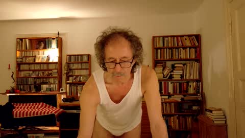 Snapshot of foolforyoubabe chatting on 03.04.25 cum together online show from 03.04.25