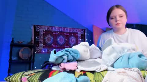 Molly online show from 03.29.26