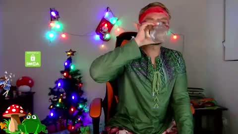 Snapshot of forest_brat chatting on 12.14.24 forest brat online show from 12.14.24