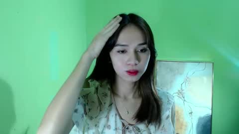 Snapshot of forever_wonnie23 chatting on 12.04.24 Wonnie online show from 12.04.24