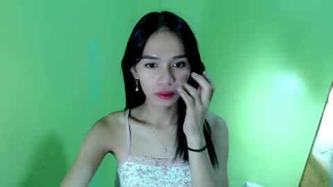 Snapshot of forever_wonnie23 chatting on 12.21.24 Wonnie online show from 12.21.24