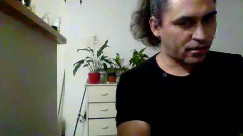 Snapshot of fortica4 chatting on 05.24.26 Leo online show from 05.24.26