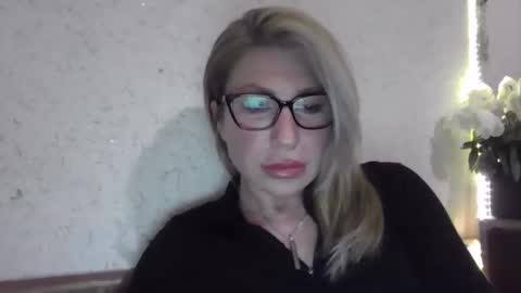 fox_red_lady7 online show from 02.03.26