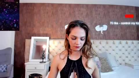 Snapshot of foxmegann chatting on 06.22.26 MeganFoxxy online show from 06.22.26