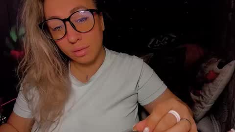 Kris online show from 12.18.25