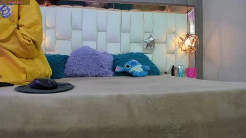 Snapshot of foxxy_dolce chatting on 03.28.26 Foxxy online show from 03.28.26