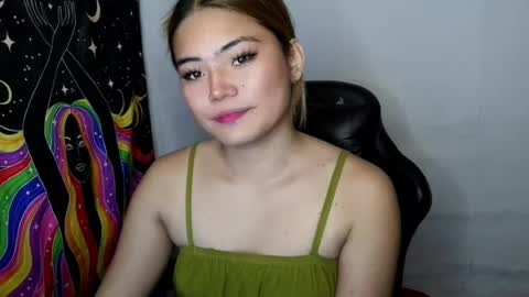 Snapshot of foxxypennyx chatting on 07.30.26 Cheska online show from 07.30.26
