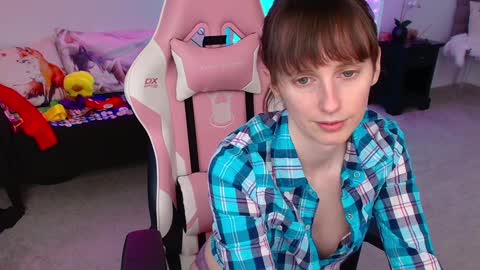 Snapshot of foxy_gamer chatting on 02.07.25 Lex Vive foxygamer cb online show from 02.07.25