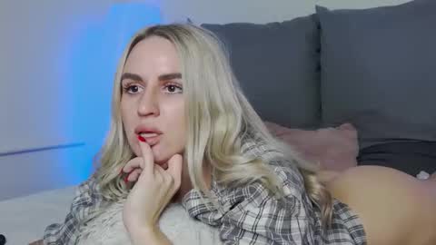 Foxy Kimmi online show from 01.09.26