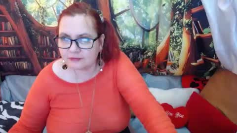 Snapshot of foxydesiree chatting on 05.23.26 foxydesiree online show from 05.23.26
